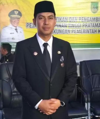 Bupati Rohil Resmi Melantik Muhammad Fauzi Sebagai Kepala Disprindagsar 