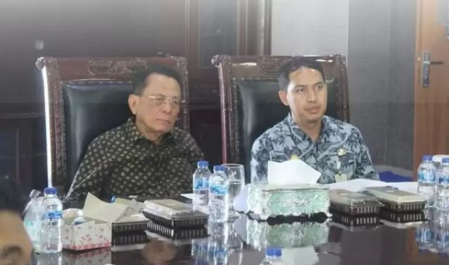 Muhammad Fauzi Dampingi Bupati Rohil Zoom Meeting Bersama Mendagri  Rakor Pengendalian Inflasi dan menstabilkan Harga Beras Daerah 