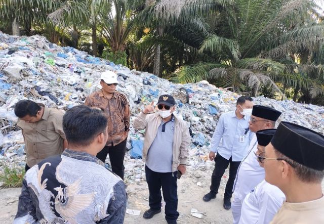 Rencana Pembangunan Terminal Barang dan TPA, Bupati Rokan Hilir H Bistamam Tinjau Lokasi di Bagan Batu